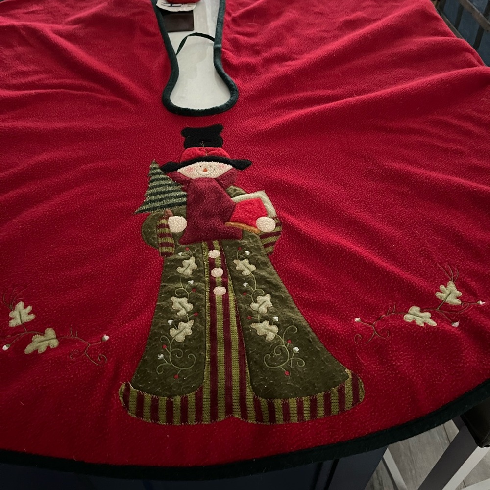 Festive Red Christmas Tree Skirt with Snowman Design